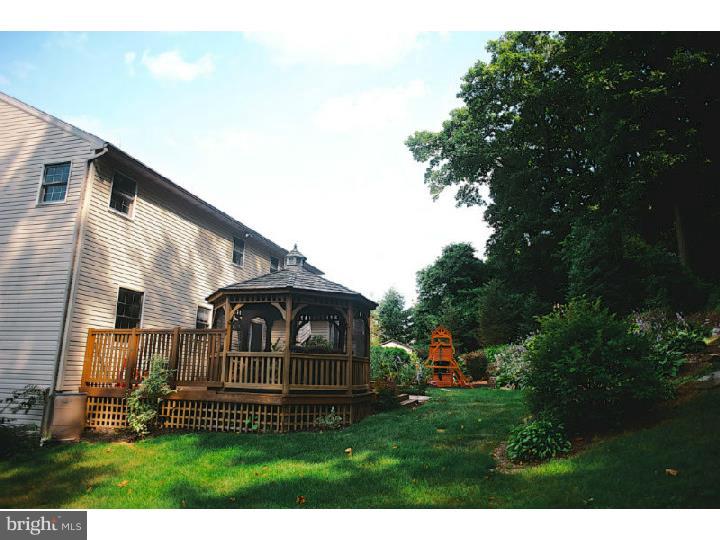129 Beacon Hill Road Temple, PA 19560 - Photo 4 of 25 Gallery Image 4
