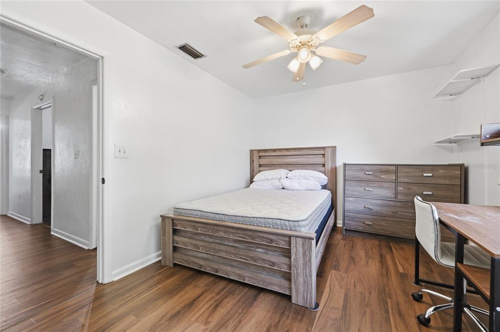 3600 Southwest 19th Avenue, Unit 5D Gainesville, FL 32607 - Photo 20 of 32
