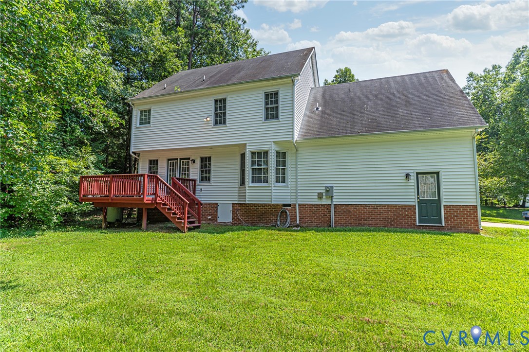 6125 Waterman Place Chesterfield, VA 23832 - Photo 43 of 45 a front view of house with yard and green space