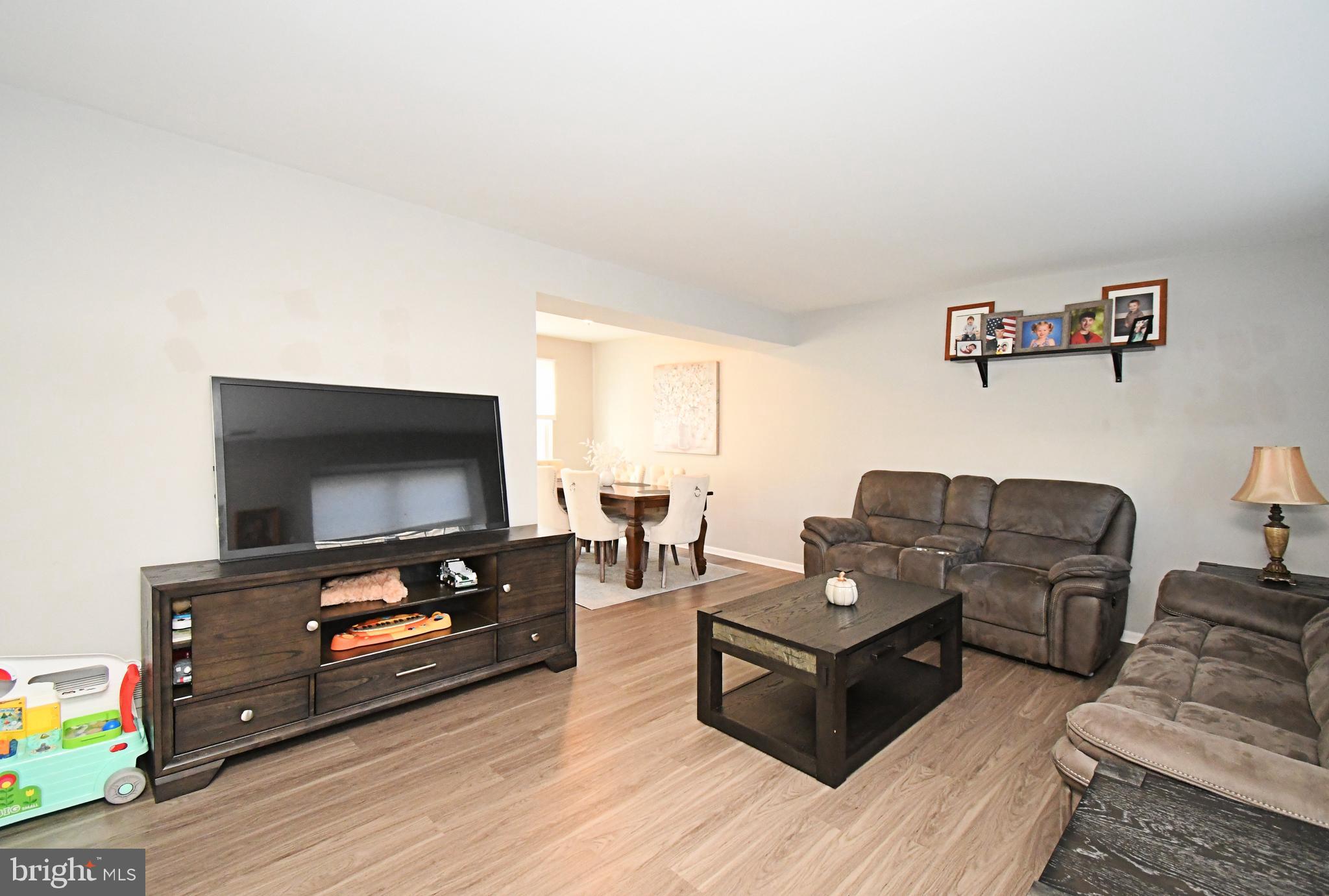 53 Loggers Mill Road Horsham, PA 19044 - Photo 5 of 44 Gallery Image 5