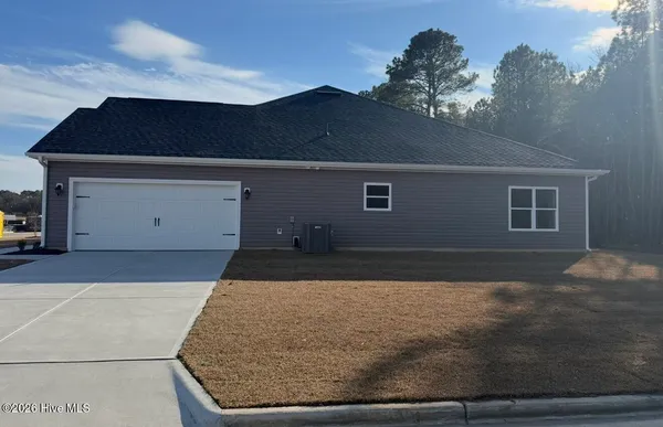 $397,950 | 199 Seashore Street, Grimesland, NC 27837
