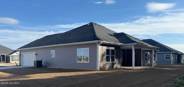 $397,950 | 199 Seashore Street, Grimesland, NC 27837