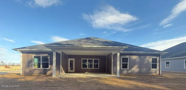 $397,950 | 199 Seashore Street, Grimesland, NC 27837