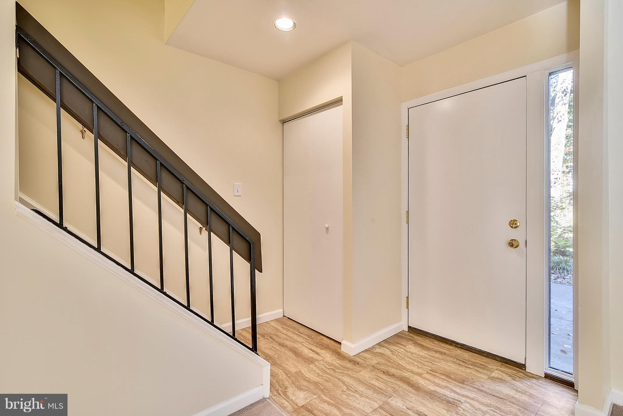 2497 Pyrenees Court Reston, VA 20191 - Photo 2 of 30 Interior (General)