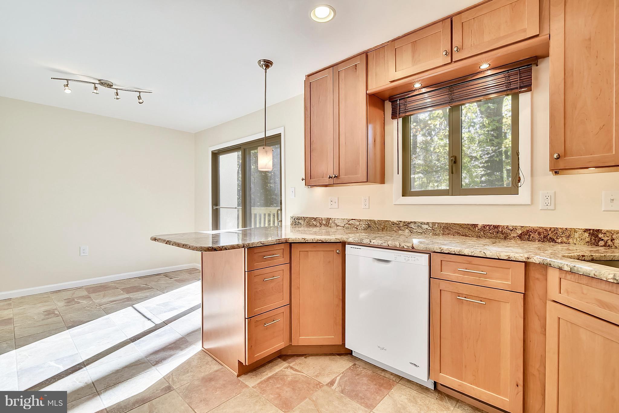 2497 Pyrenees Court Reston, VA 20191 - Photo 12 of 30 Kitchen