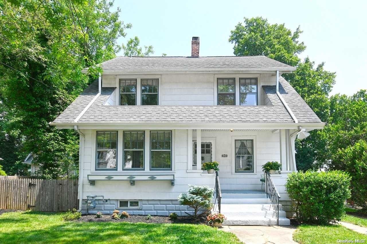 1679 Oak Street Baldwin, NY 11510 - Photo 1 of 1