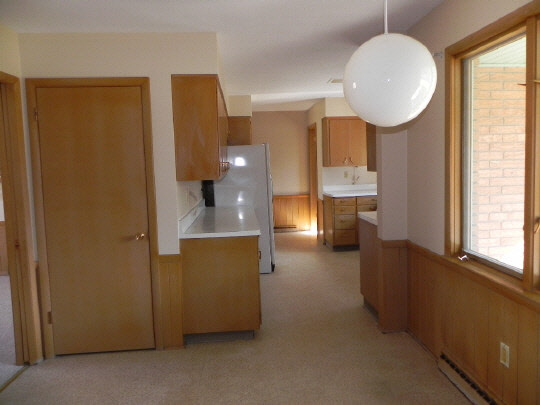 4004 Landstrom Road Rockford, IL 61114 - Photo 8 of 11 Gallery Image 8