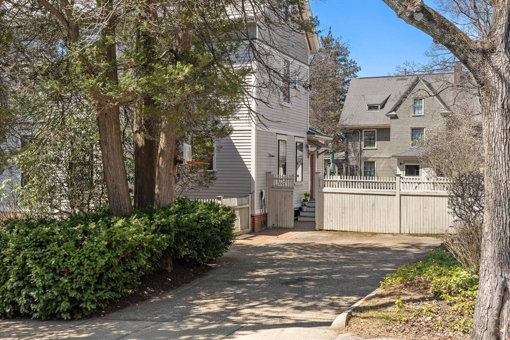 23 Columbia Street Watertown, MA 02472 - Photo 28 of 34