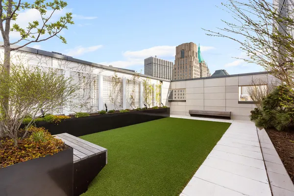 $2,245,000 | 77 Greenwich Street, Unit 24C | Financial District