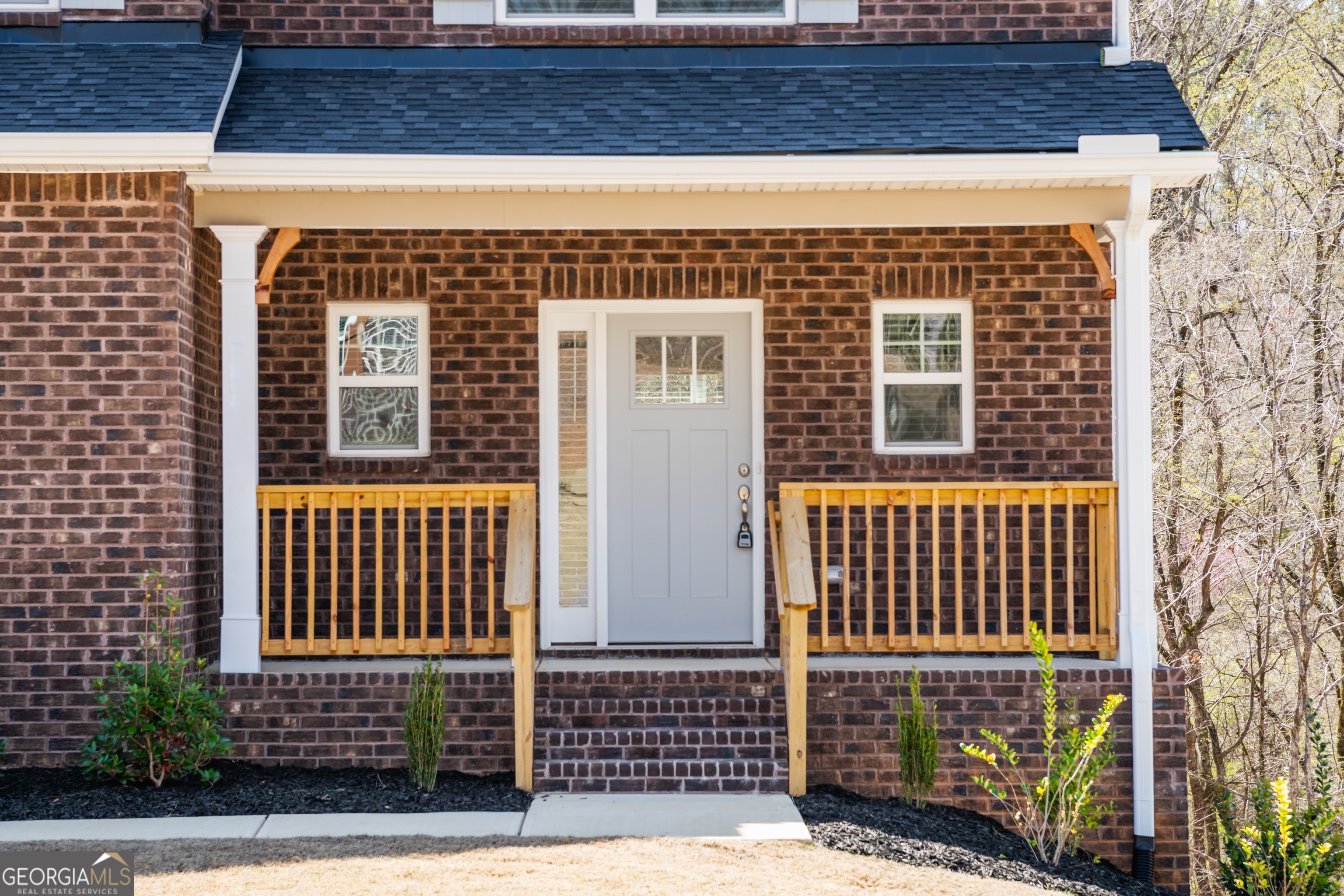 229 Carsons Walk Macon, GA 31206 - Photo 3 of 43 a front view of a house