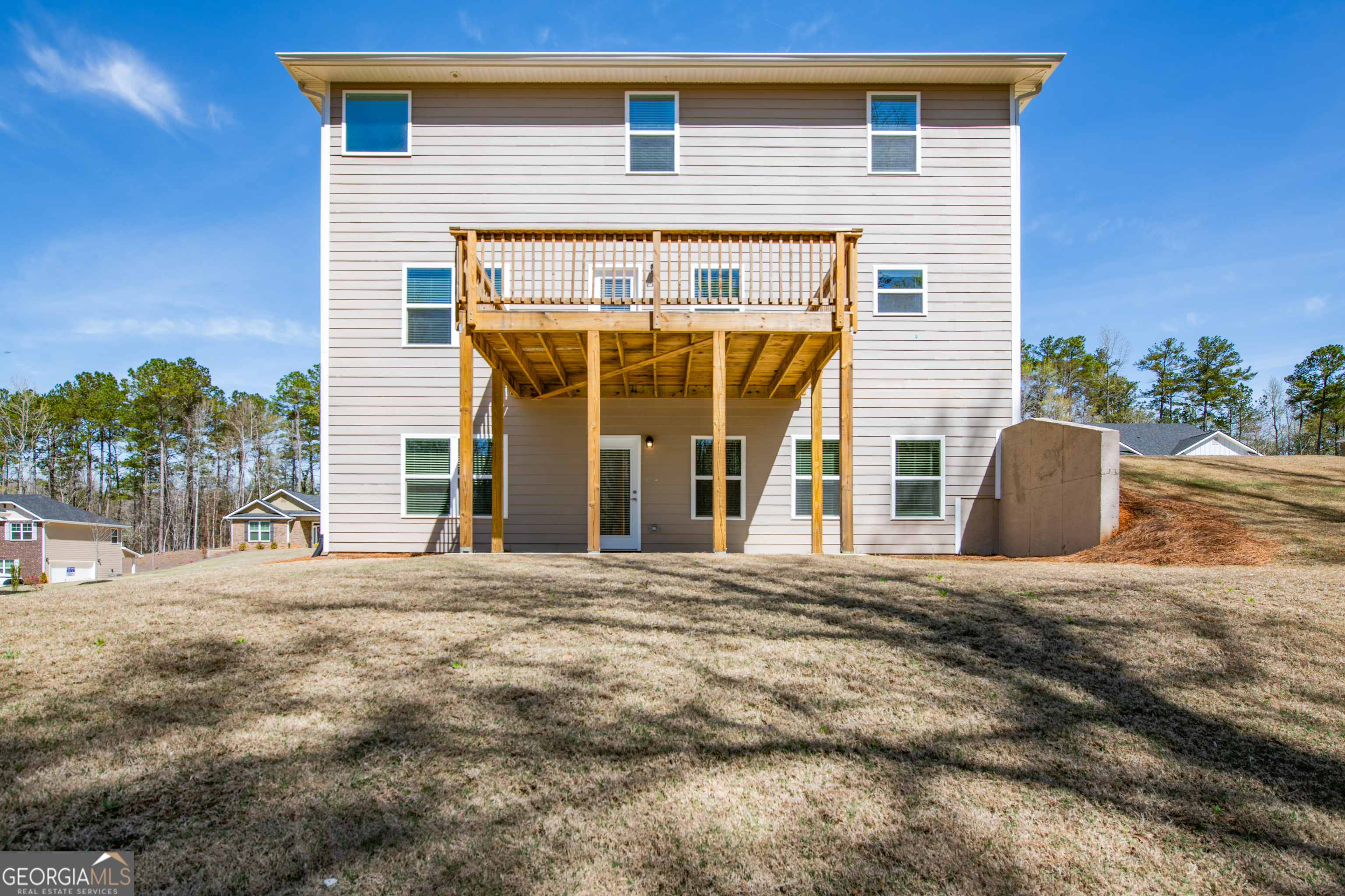 229 Carsons Walk Macon, GA 31206 - Photo 37 of 43 a front view of a house with a yard