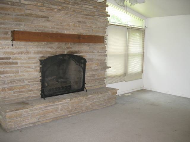 55 East Jeffery Avenue Wheeling, IL 60090 - Photo 3 of 14