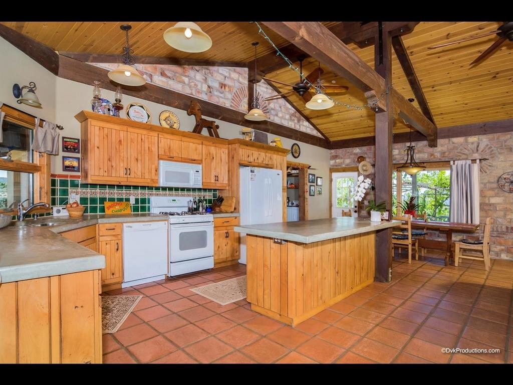 25933 Potrero Valley Road Potrero, CA 91963 - Photo 5 of 25 Gallery Image 5