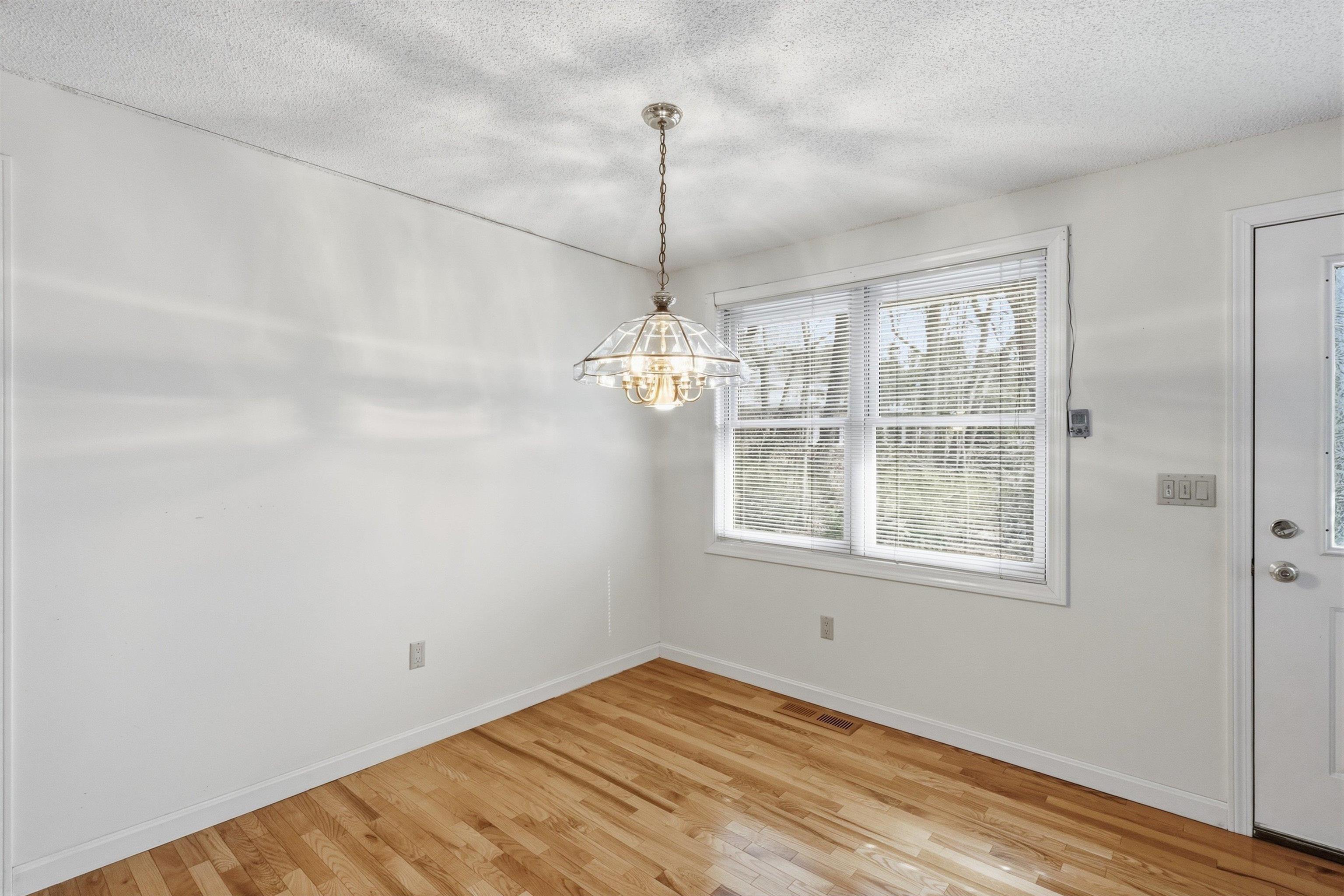 387 Harrison Street Manchester, NH 03104 - Photo 17 of 60