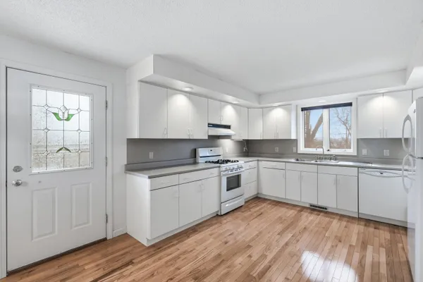 $489,000 | 387 Harrison Street, Manchester, NH 03104