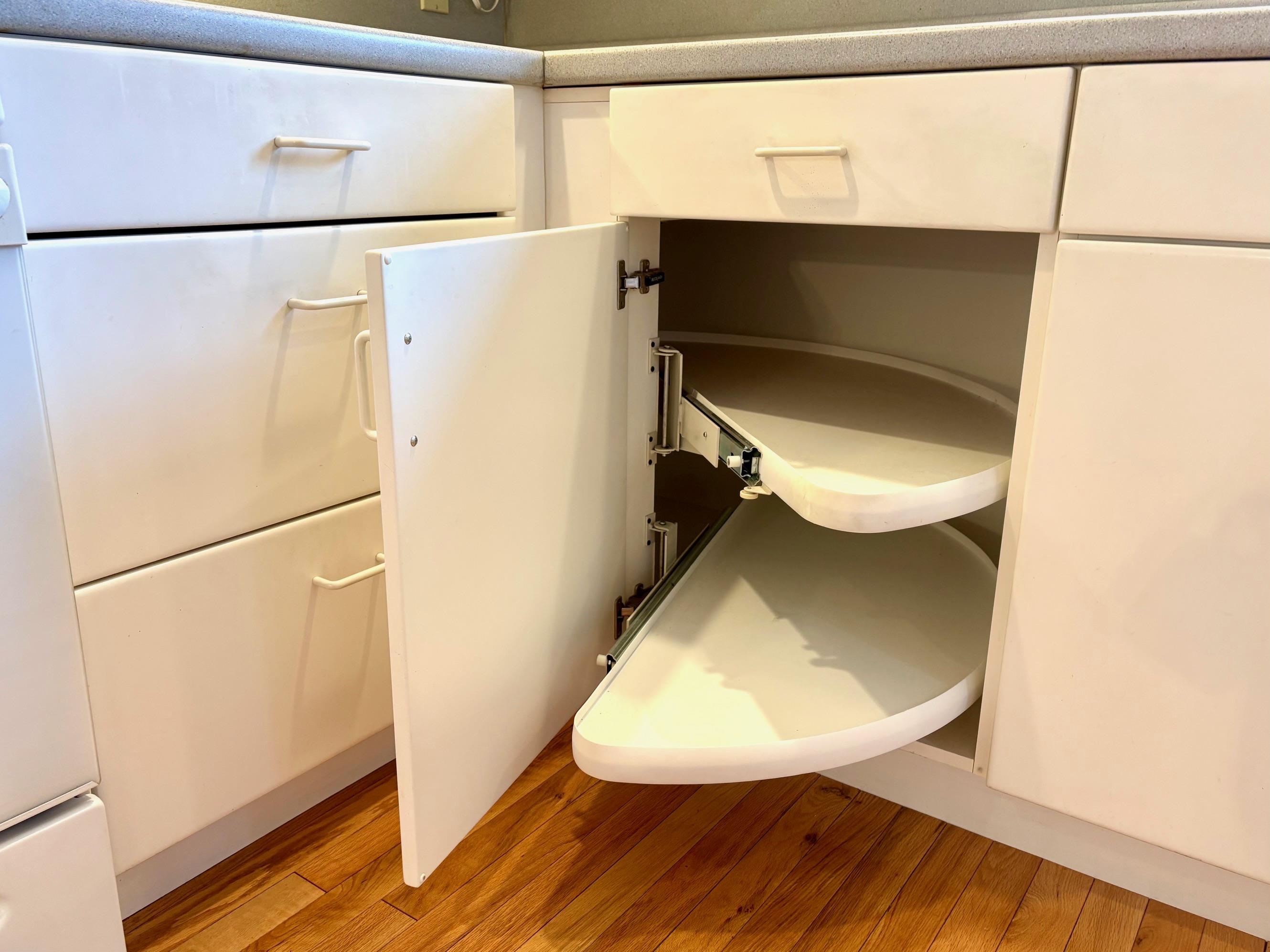 387 Harrison Street Manchester, NH 03104 - Photo 23 of 60