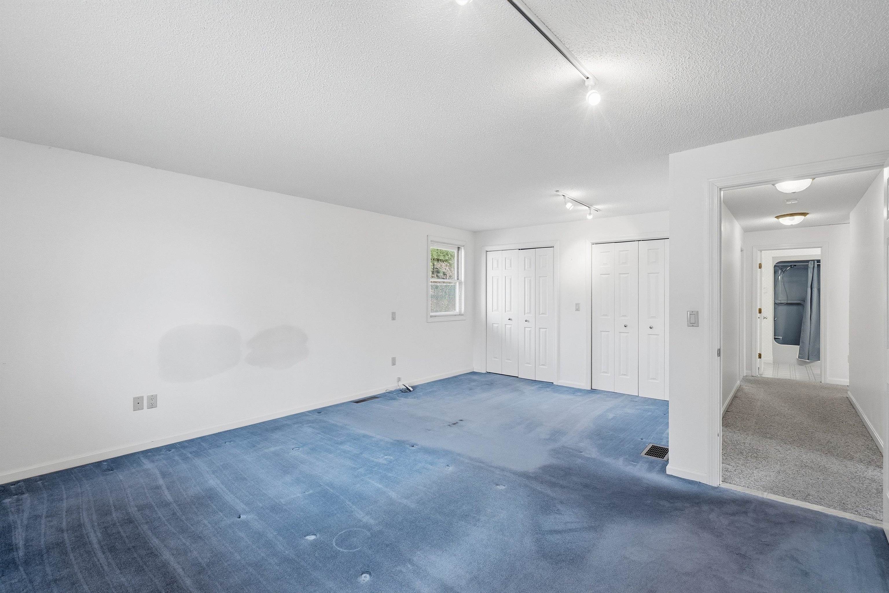 387 Harrison Street Manchester, NH 03104 - Photo 26 of 60