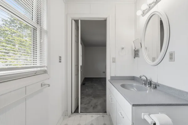 $489,000 | 387 Harrison Street, Manchester, NH 03104