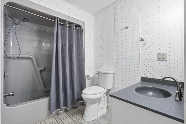 $489,000 | 387 Harrison Street, Manchester, NH 03104