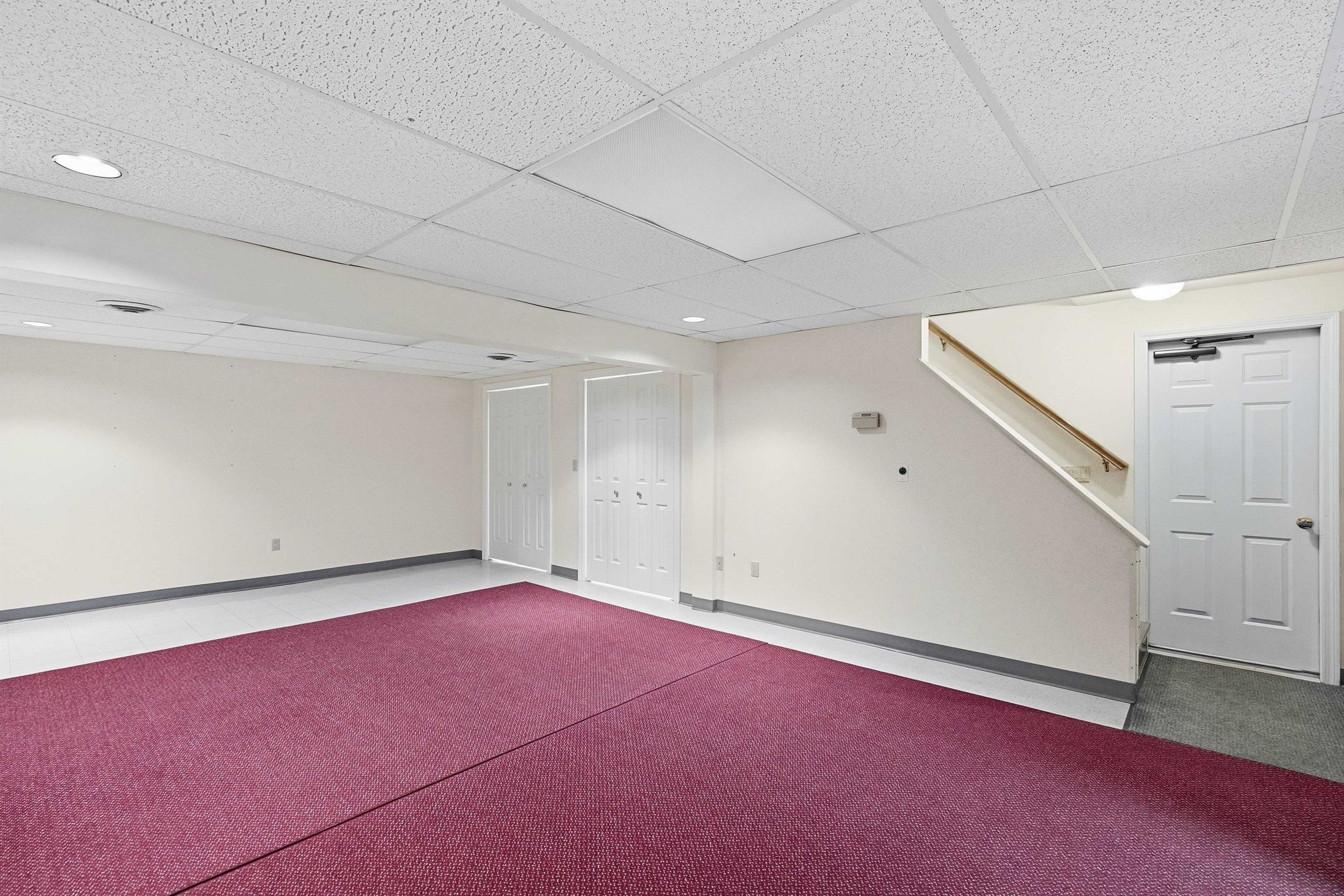 387 Harrison Street Manchester, NH 03104 - Photo 41 of 60