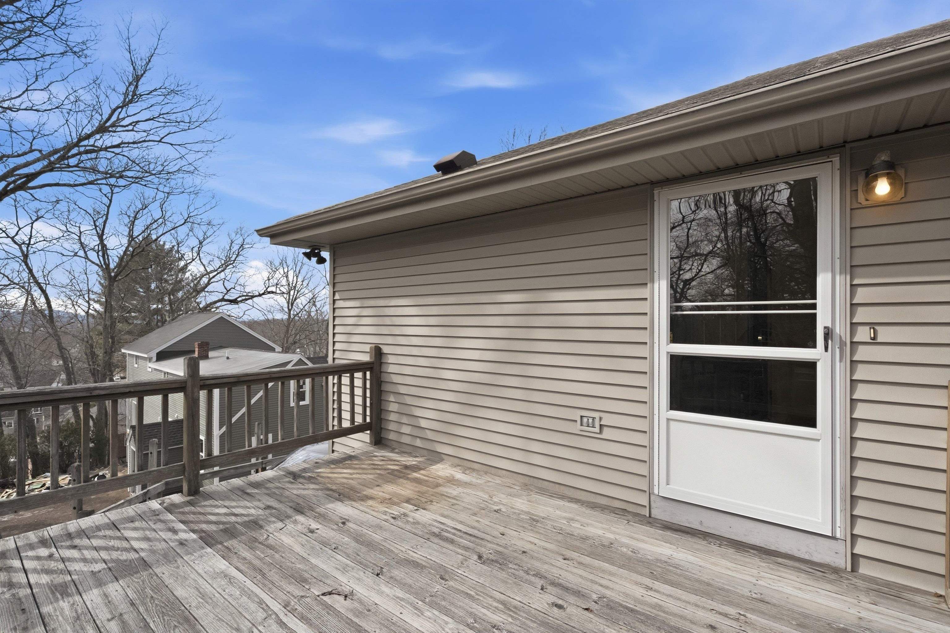 387 Harrison Street Manchester, NH 03104 - Photo 54 of 60