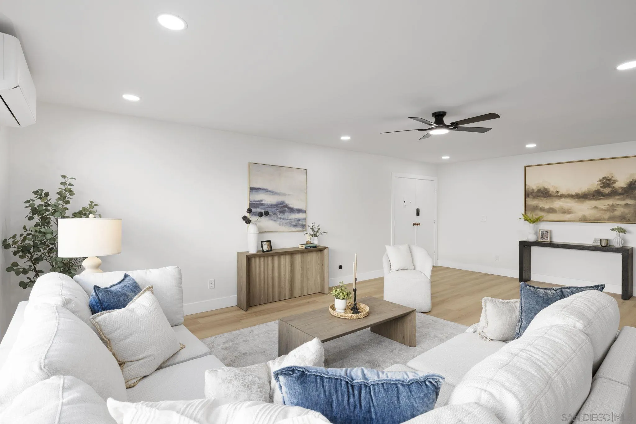 13442 Mountainside Drive Poway, CA 92064 - Photo 7 of 15