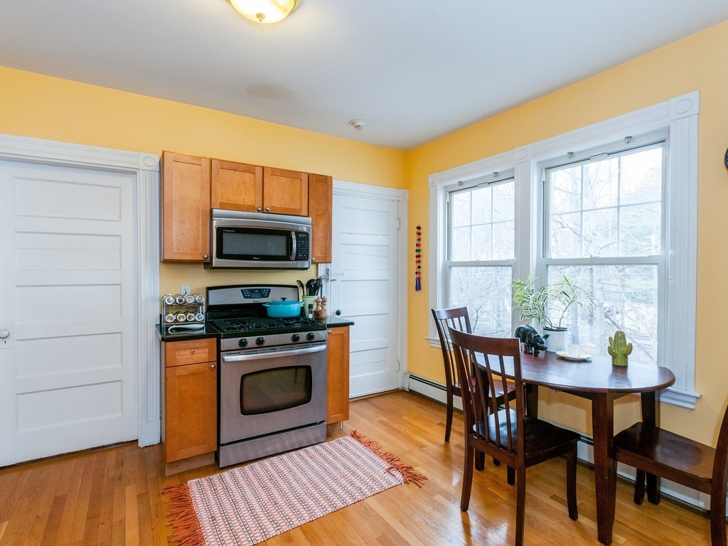 134 Middlesex Road, Unit 2 Chestnut Hill, MA 02467 - Photo 10 of 16 Gallery Image 10