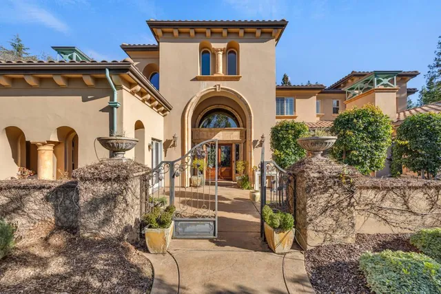 $2,950,000 | 9680 Los Lagos Circle North, Granite Bay, CA 95746