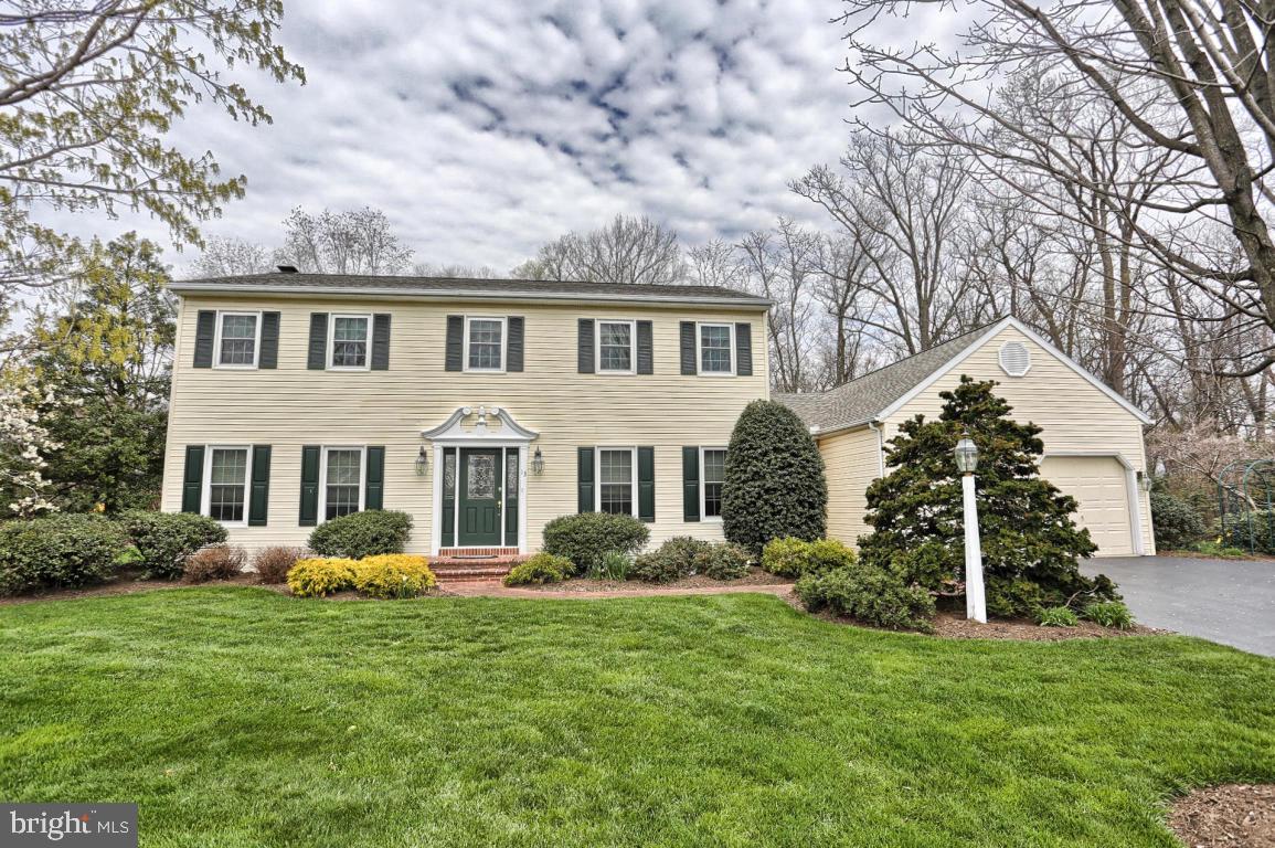13 Bentley Lane Lititz, PA 17543 - Photo 1 of 35