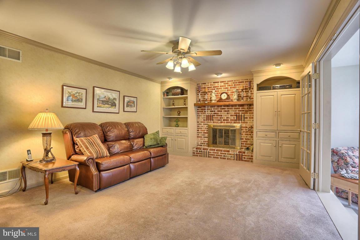 13 Bentley Lane Lititz, PA 17543 - Photo 23 of 35