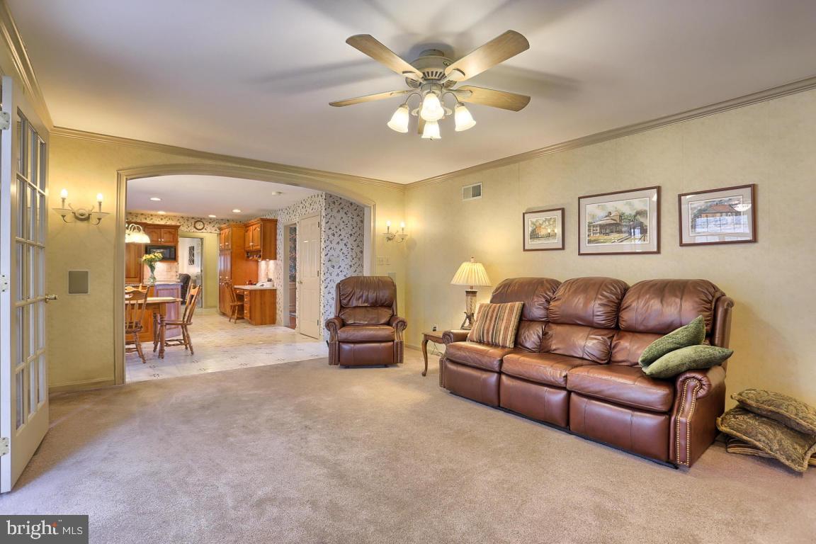 13 Bentley Lane Lititz, PA 17543 - Photo 24 of 35