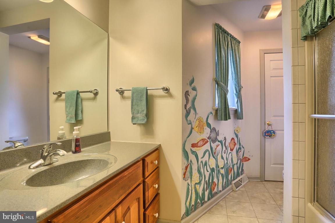 13 Bentley Lane Lititz, PA 17543 - Photo 30 of 35