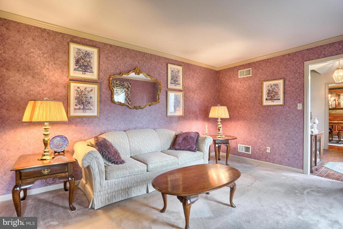 13 Bentley Lane Lititz, PA 17543 - Photo 8 of 35