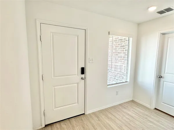 $1,950 | 4152 Silverstein Street, Crandall, TX 75114