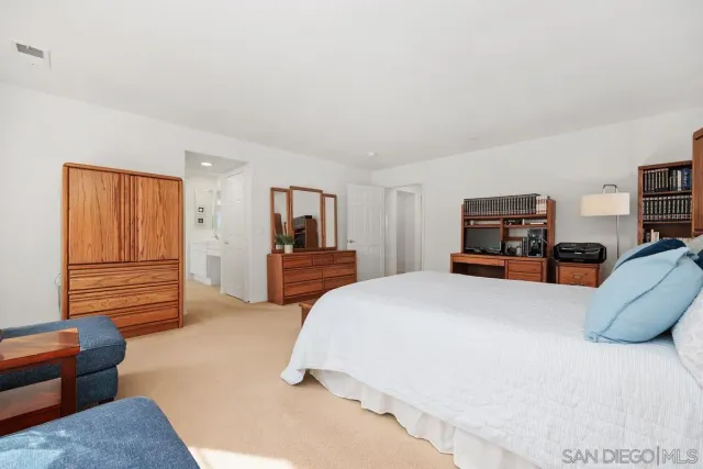 $1,395,000 | 475 Taylor Drive, Oceanside, CA 92056