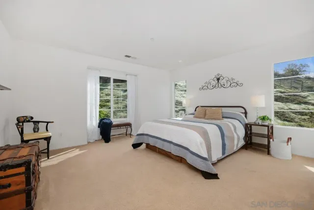 $1,395,000 | 475 Taylor Drive, Oceanside, CA 92056