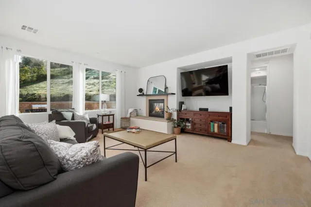 $1,395,000 | 475 Taylor Drive, Oceanside, CA 92056