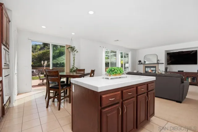 $1,395,000 | 475 Taylor Drive, Oceanside, CA 92056