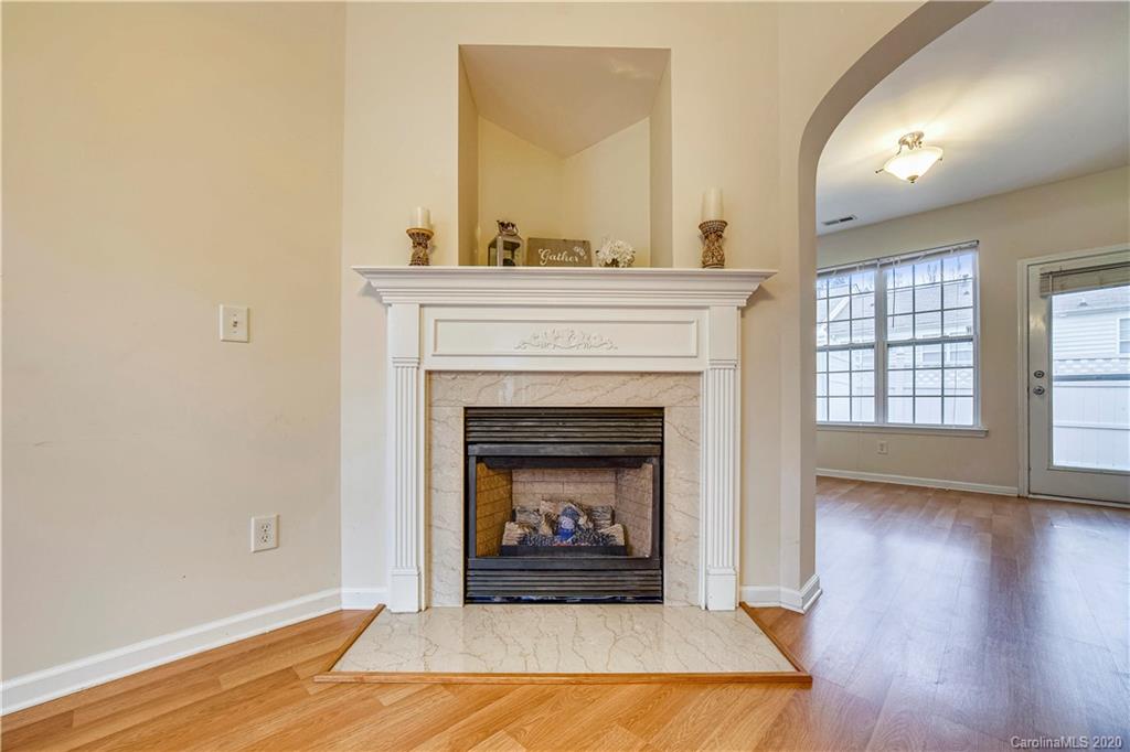 842 Gentlewinds Court Fort Mill, SC 29708 - Photo 4 of 24