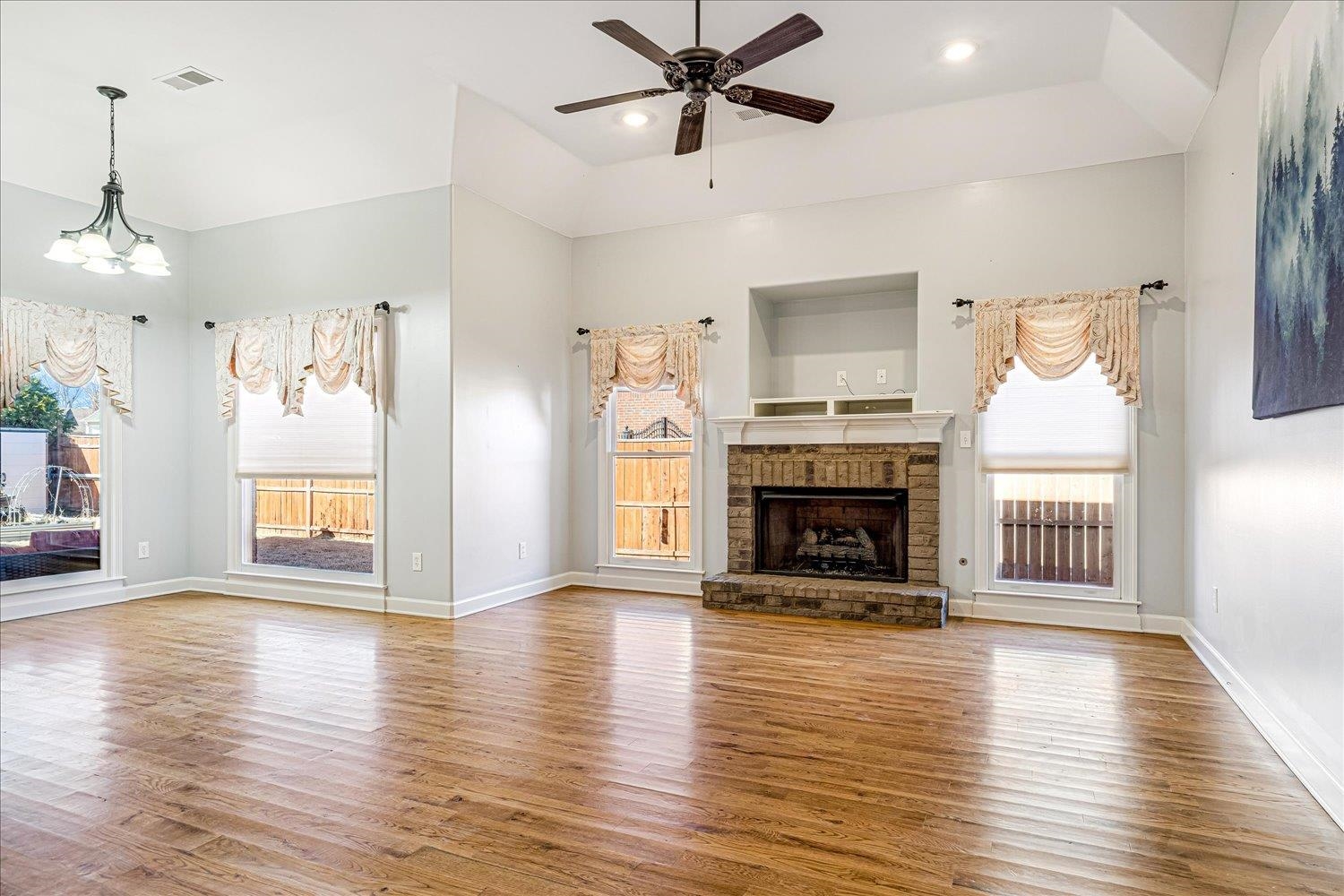 4234 Dawson Ridge Drive Millington, TN 38053 - Photo 3 of 36