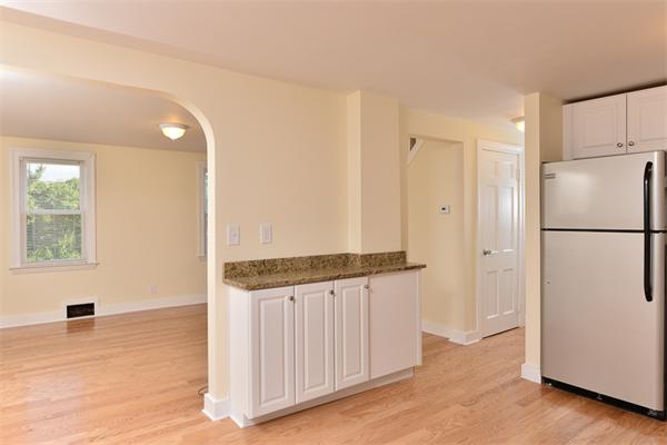 29 Broad Cove Road Hingham, MA 02043 - Photo 9 of 20 Gallery Image 9