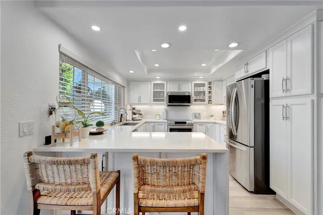 $1,449,000 | 19305 Champion Lane, Huntington Beach, CA 92648