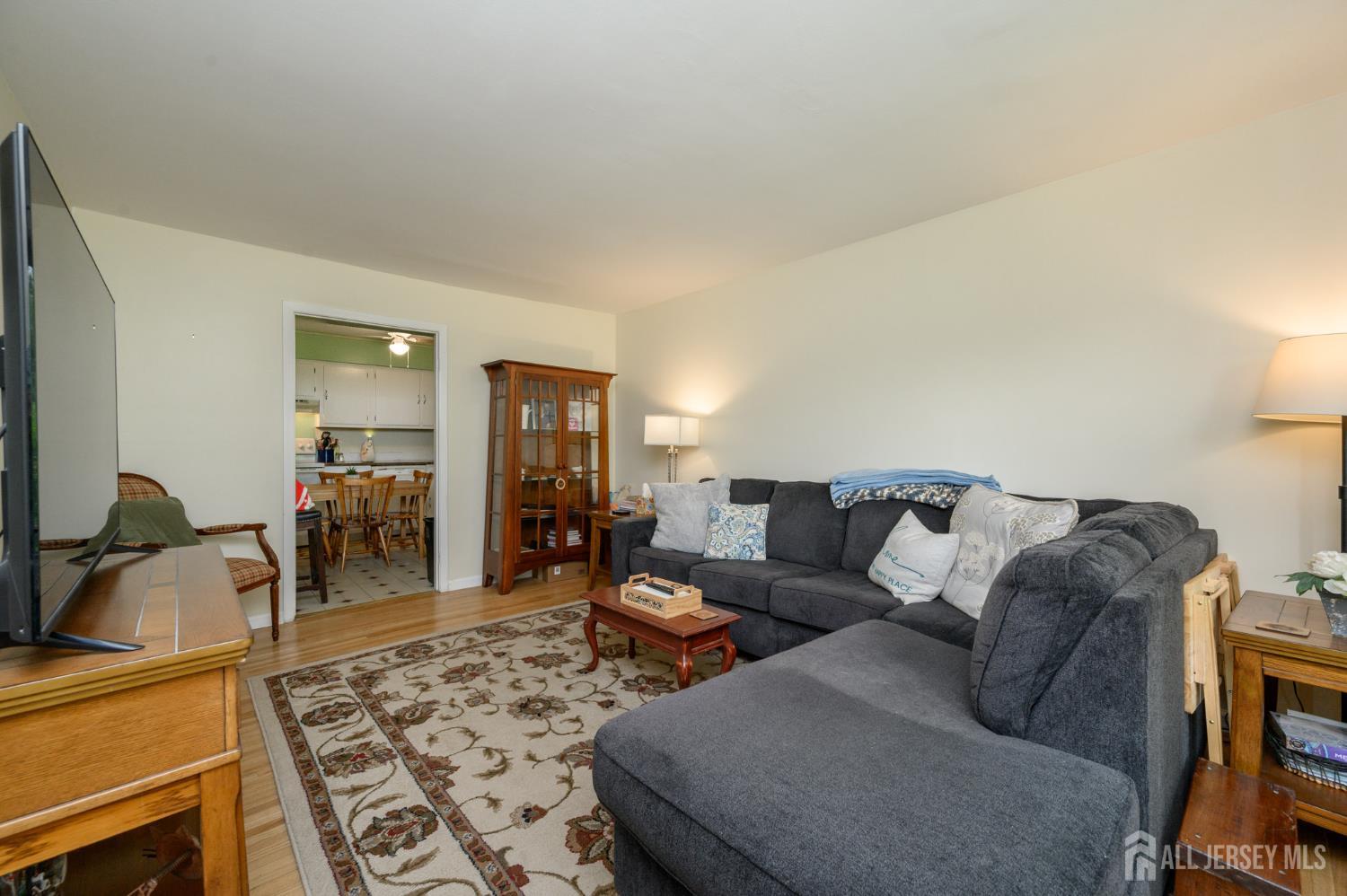 2214 Silver Court Hamilton, NJ 08690 - Photo 5 of 18