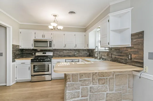 $219,900 | 7504 Elmhurst Drive, Amarillo, TX 79121