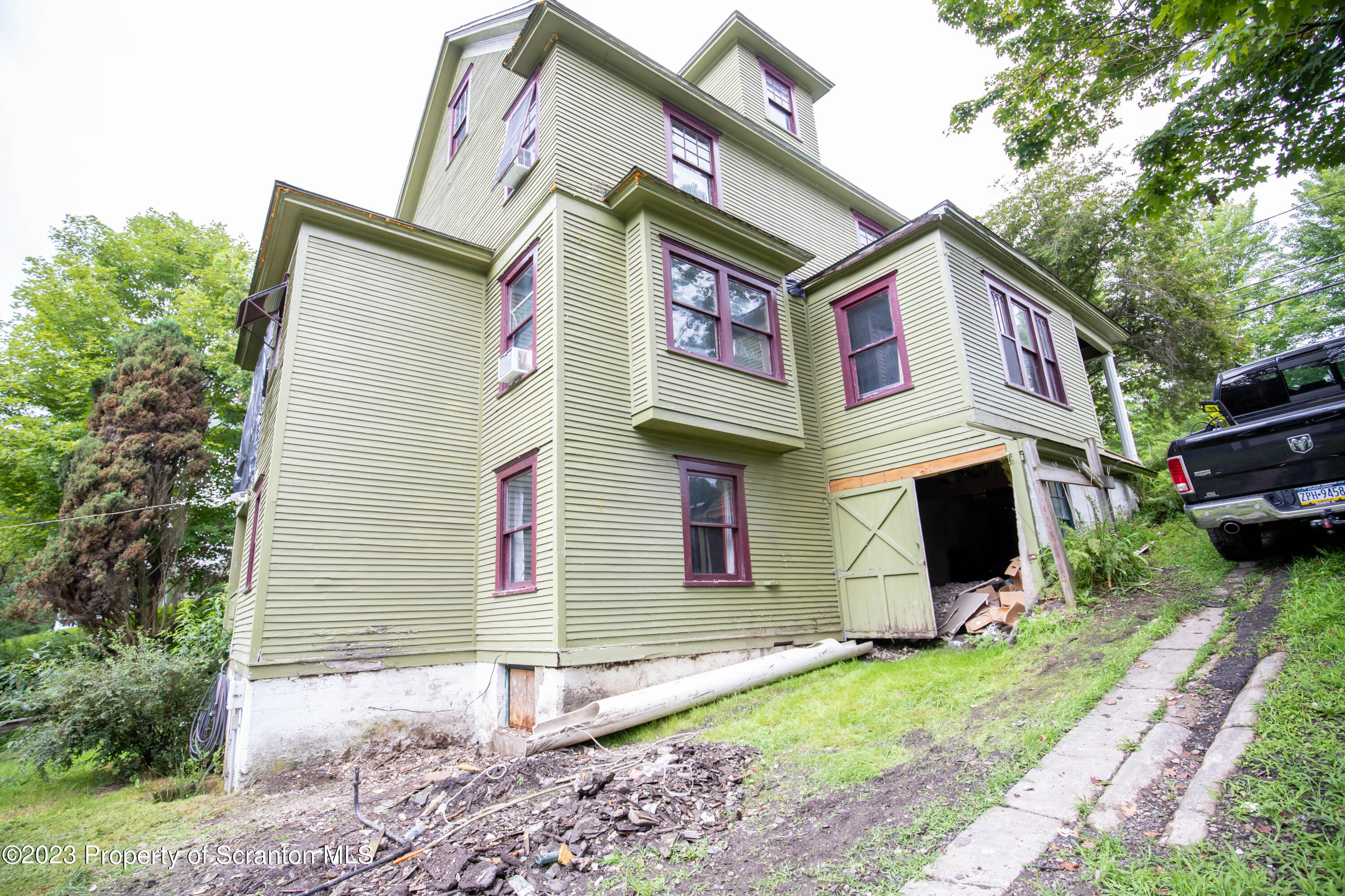 70 State Street Nicholson, PA 18446 - Photo 3 of 22