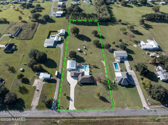 $475,000 | 17727 Dalton Road, Kaplan, LA 70548