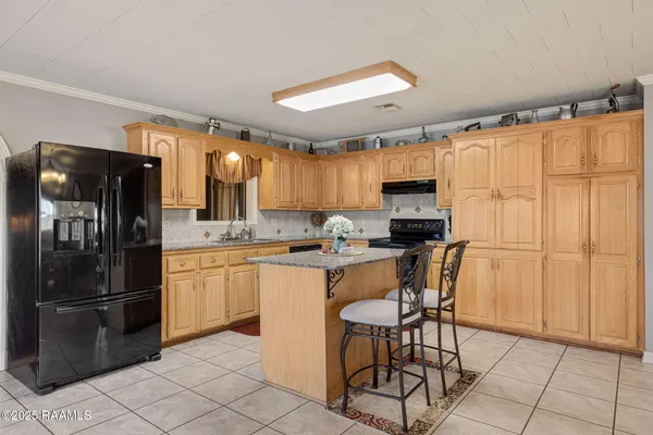 $475,000 | 17727 Dalton Road, Kaplan, LA 70548