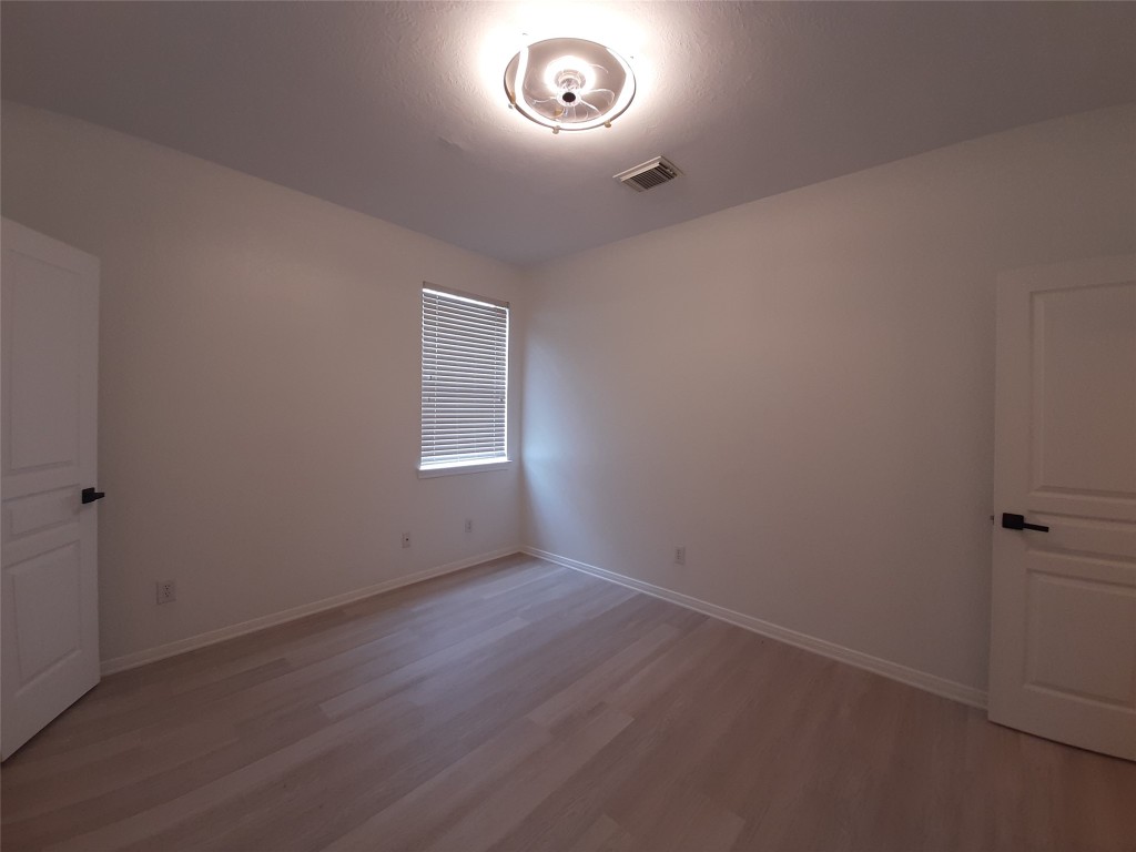 4214 Blue Sage Terrace Spring, TX 77388 - Photo 5 of 50 an empty room with a window