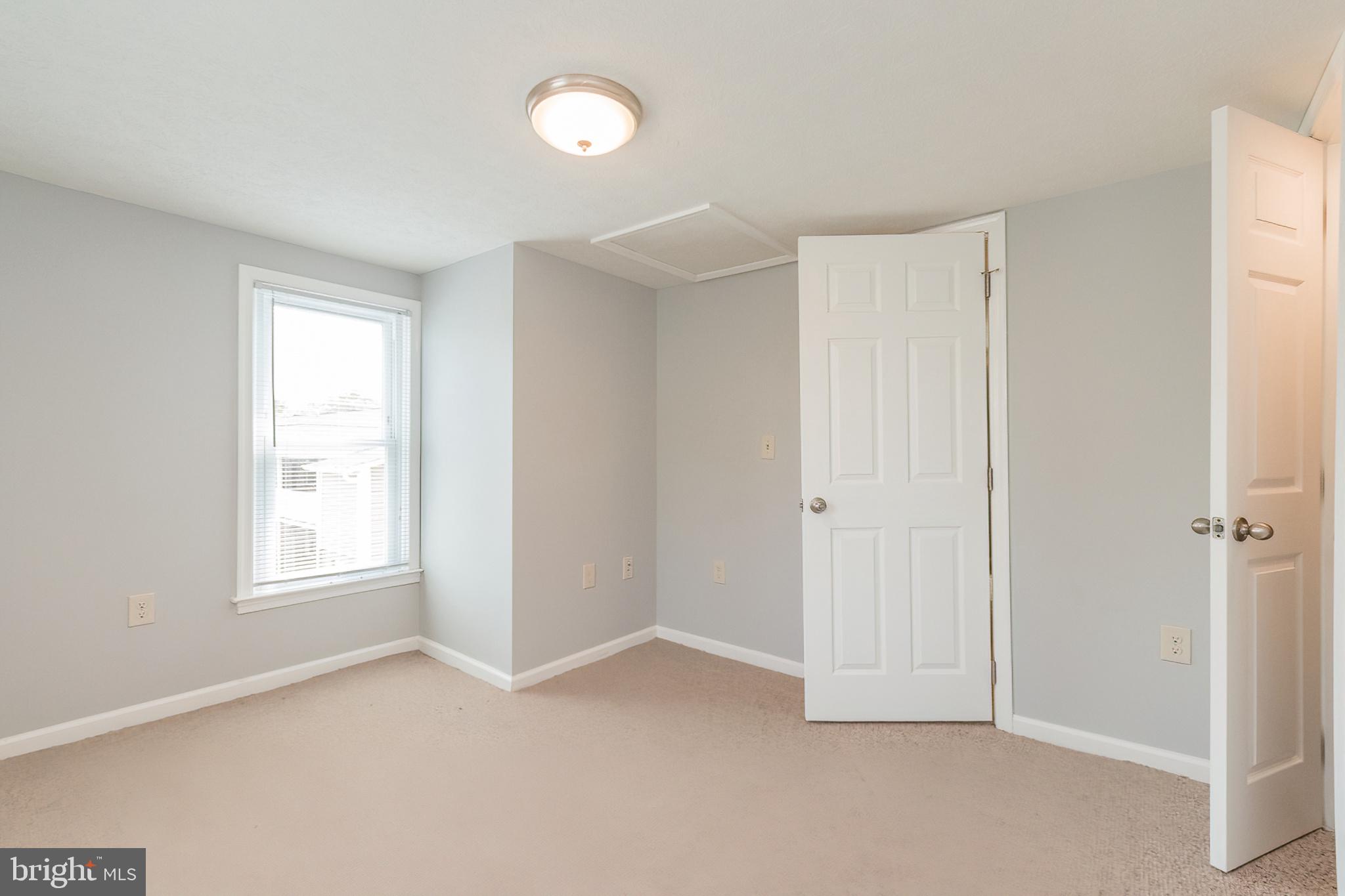 316 East 4th Avenue Ranson, WV 25438 - Photo 33 of 43