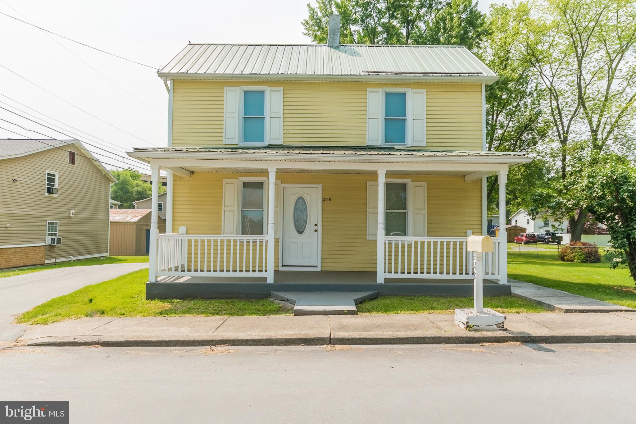 316 East 4th Avenue Ranson, WV 25438 - Photo 8 of 43